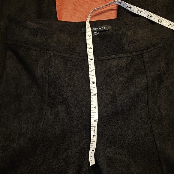Andrew Marc Super Soft Stretch Faux Suede Pull On Pant szS Black Lk New - Picture 6 of 10